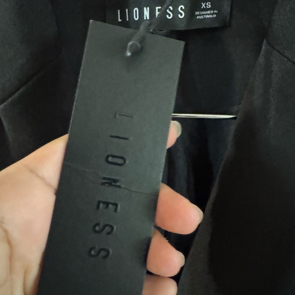 BNWT Lioness Wyoming Classic Oversized Double Breasted Black Blazer size XS - Picture 6 of 7